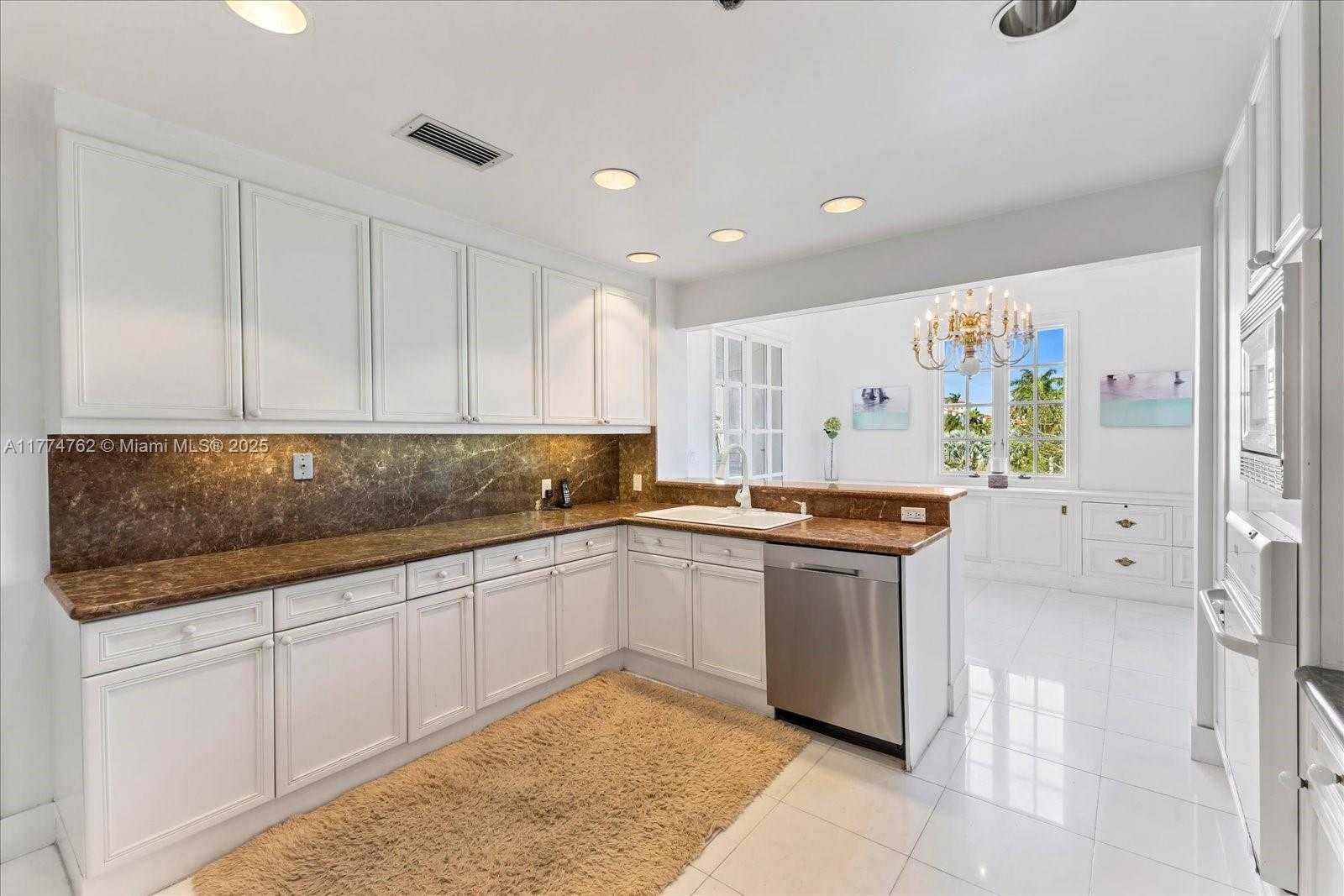 Small Image of 2134 Fisher Island Dr, Miami Beach, FL 33109, USA Number 14