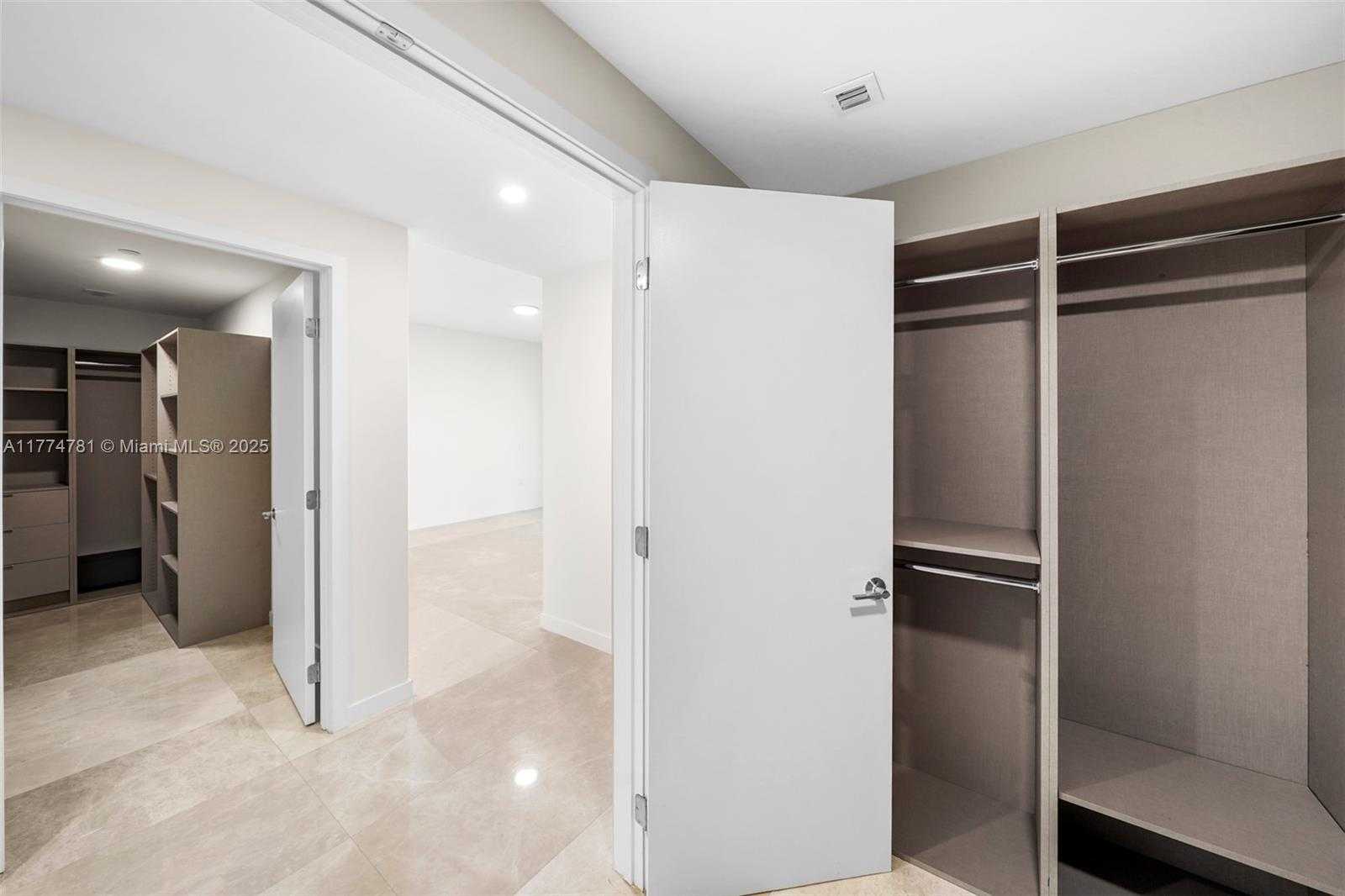 Small Image of 1500 BAY RD #N-0901, Miami Beach Number 25