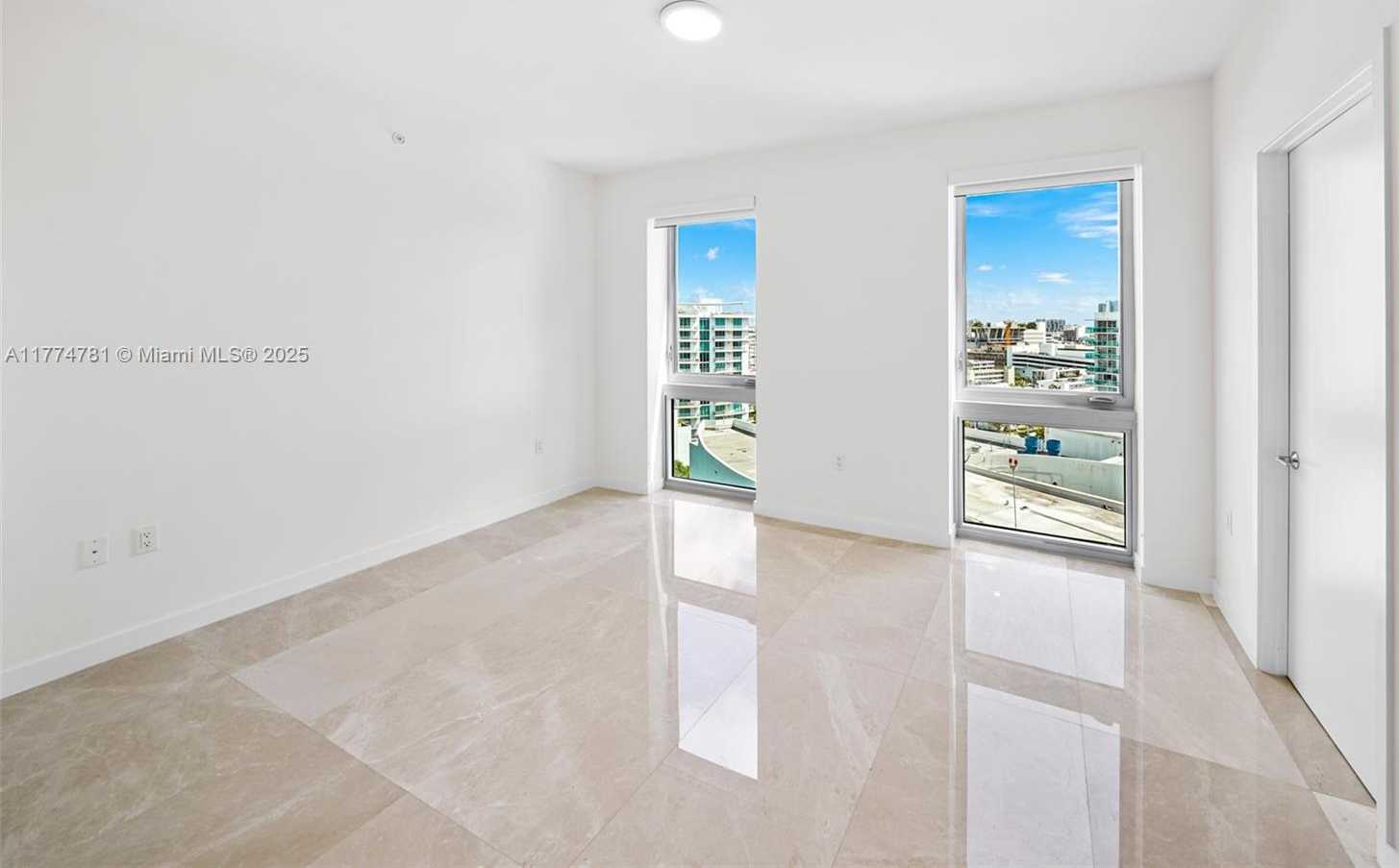 Small Image of 1500 BAY RD #N-0901, Miami Beach Number 41