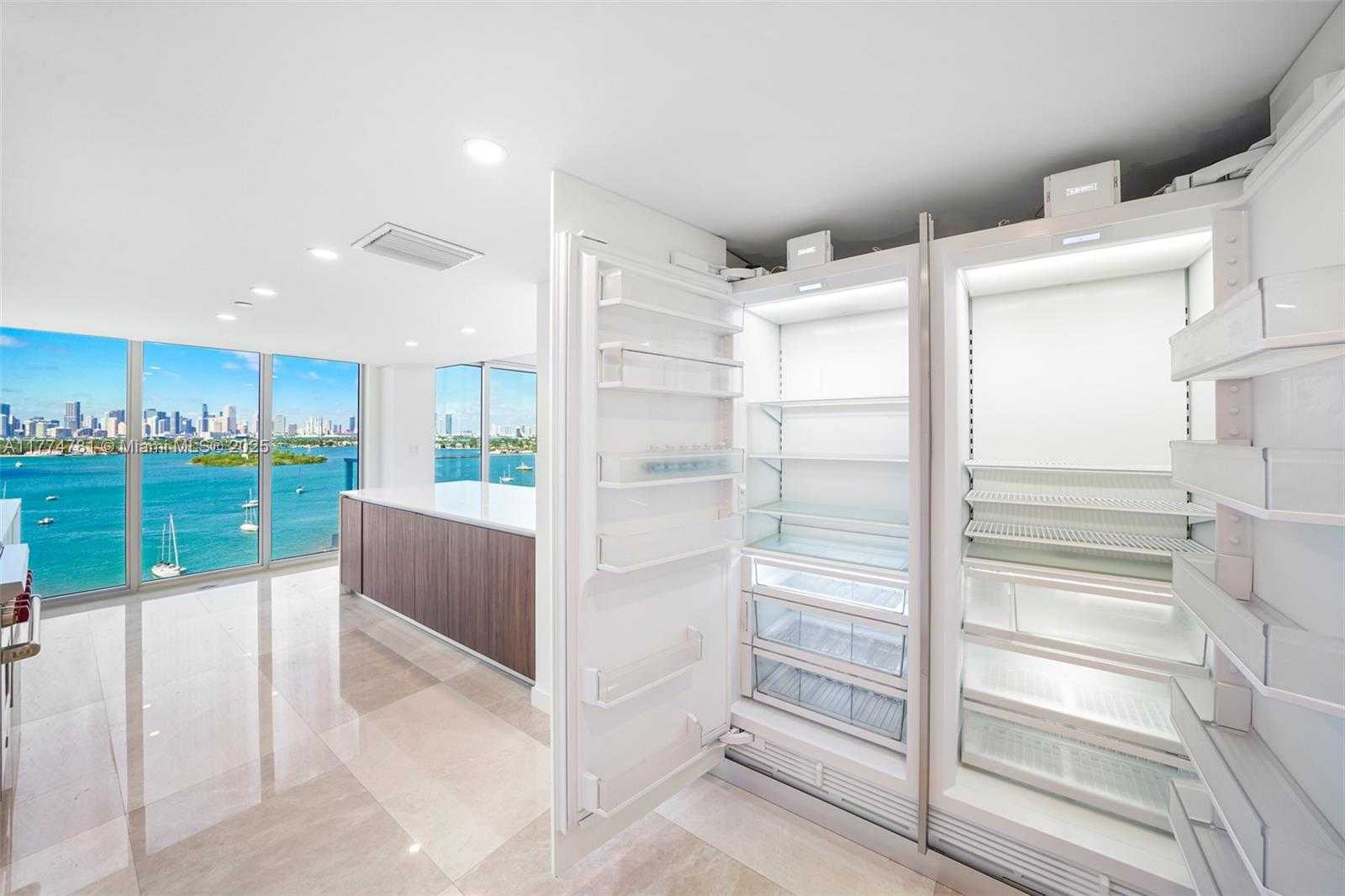 Small Image of 1500 BAY RD #N-0901, Miami Beach Number 7