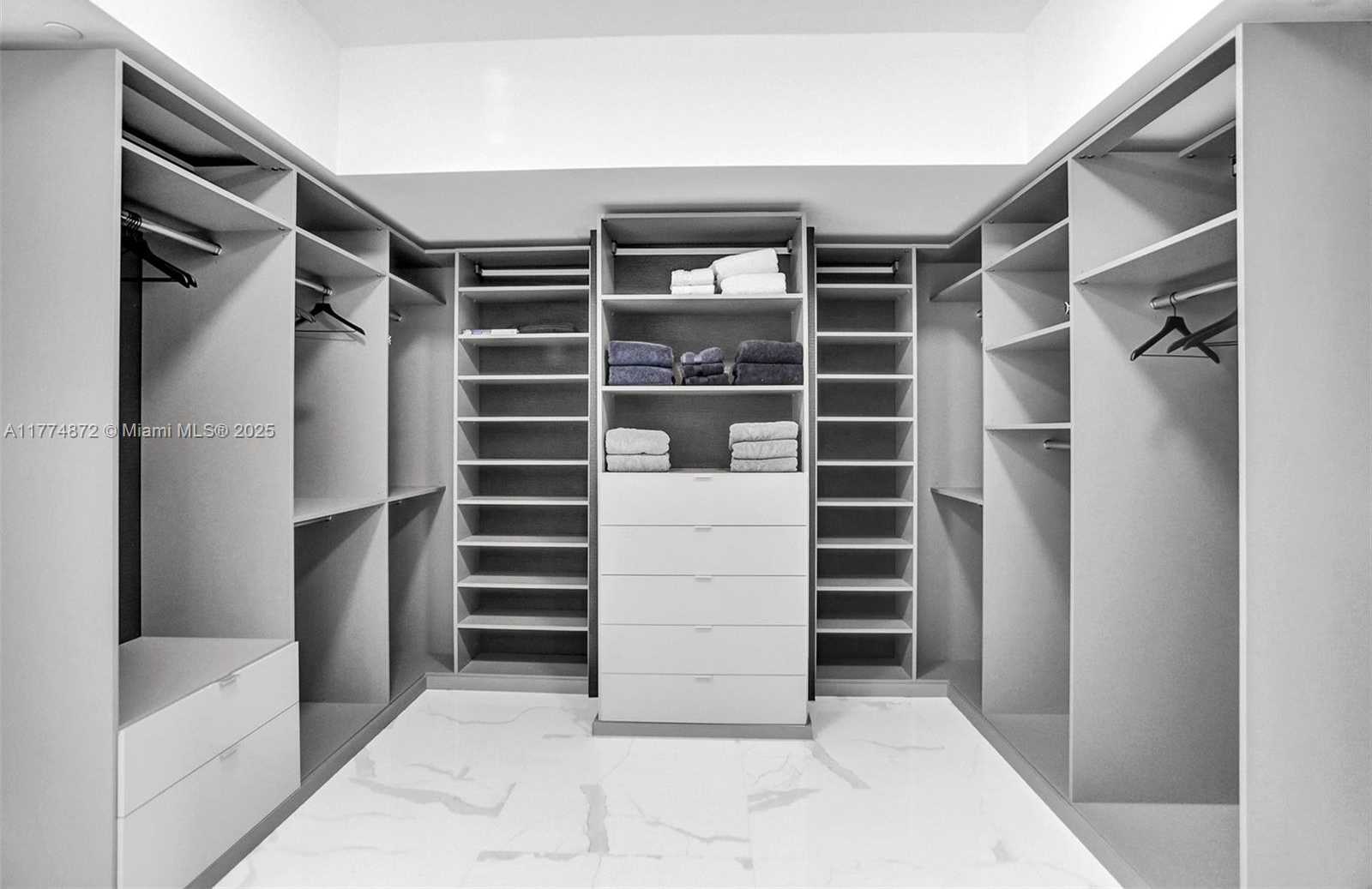 Small Image of 5000 ISLAND ESTATES DR #707, Aventura Number 24