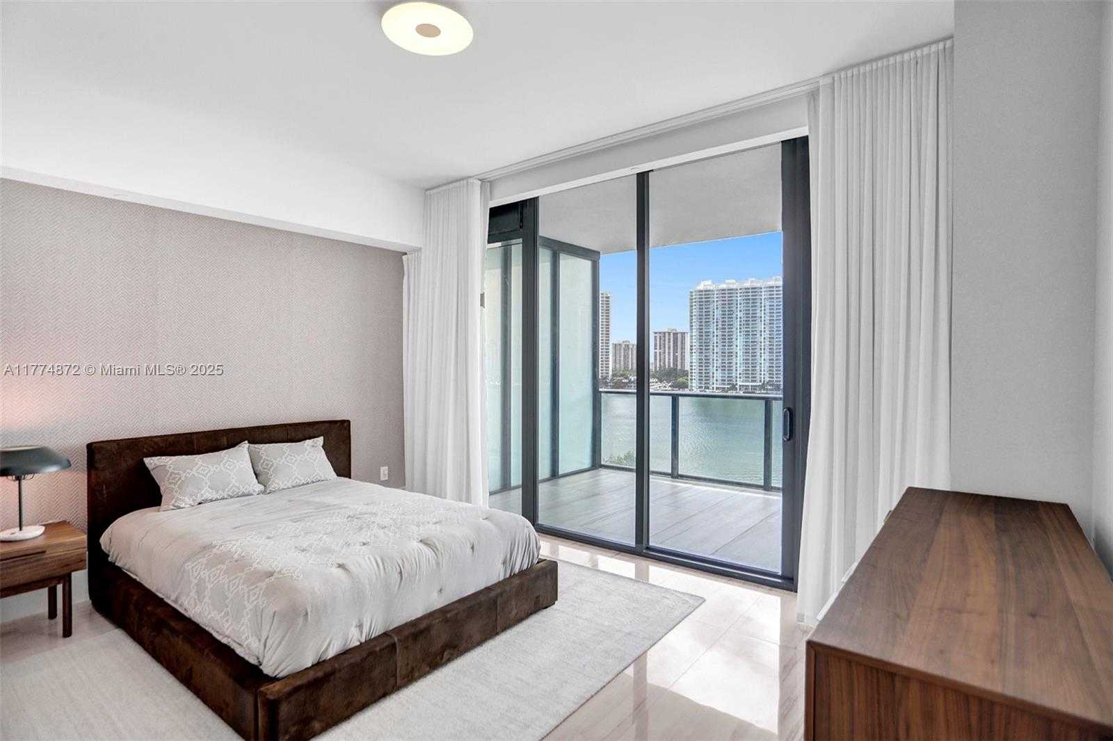 Small Image of 5000 ISLAND ESTATES DR #707, Aventura Number 36