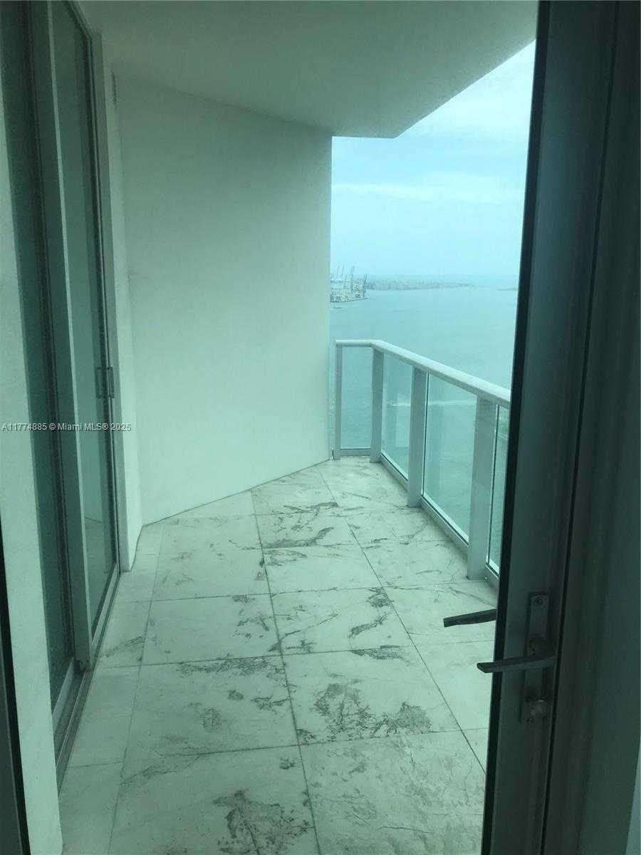 Small Image of 300 SOUTH BISCAYNE BLVD #T-3106, Miami Number 2