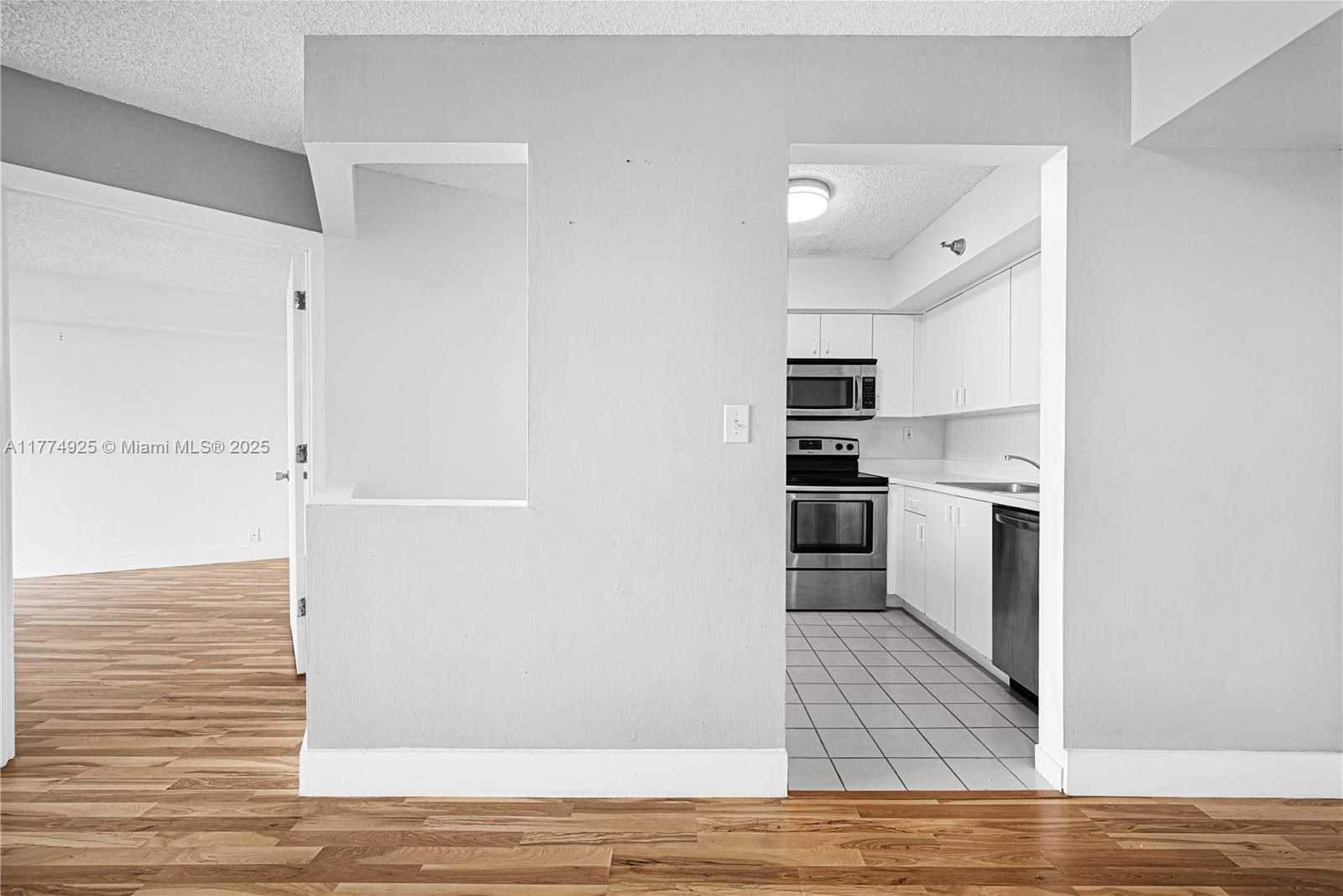 Small Image of 3300 NORTH EAST 191ST ST #LP03, Aventura Number 54