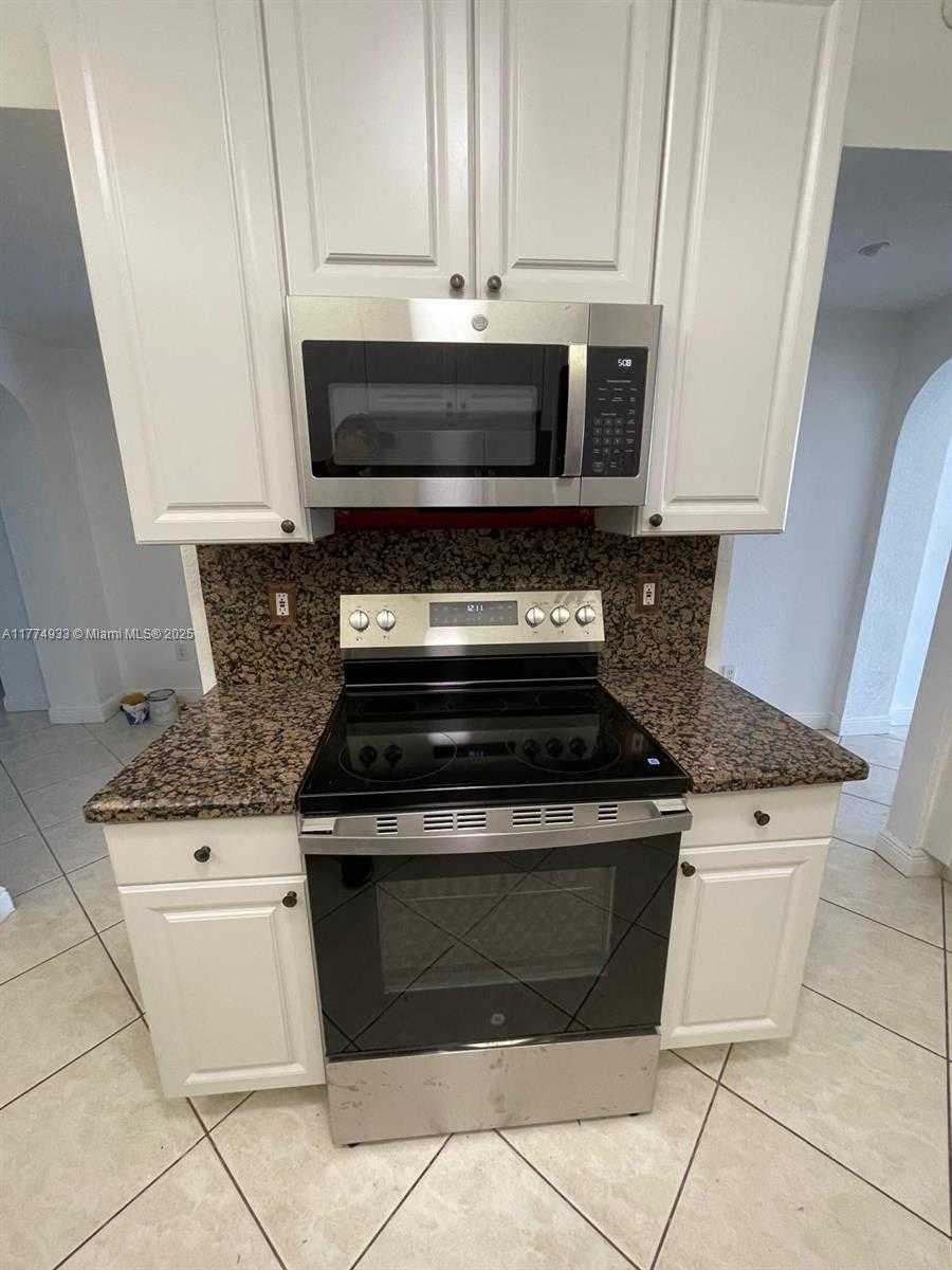 Small Image of 10720 NORTH WEST 66TH ST #503, Doral Number 20