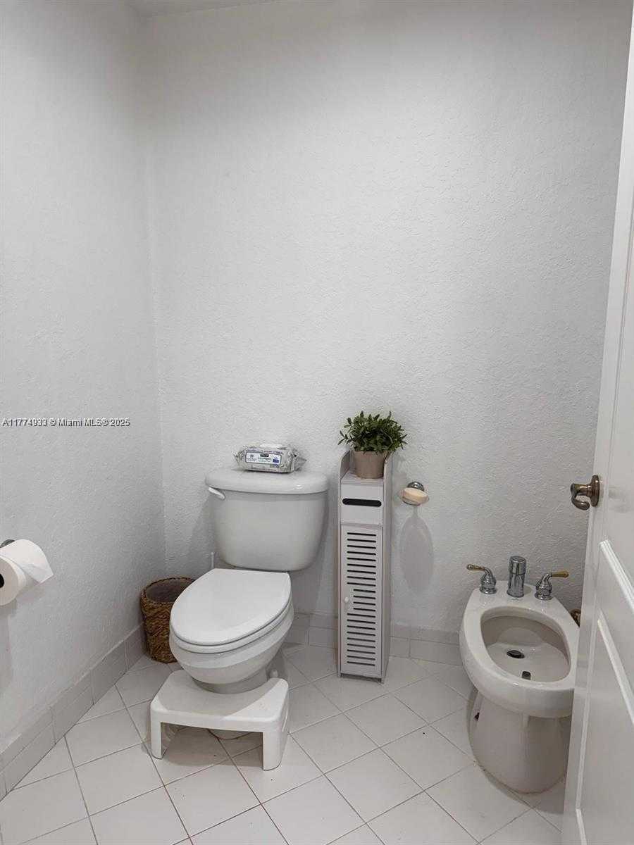 Small Image of 10720 NORTH WEST 66TH ST #503, Doral Number 29