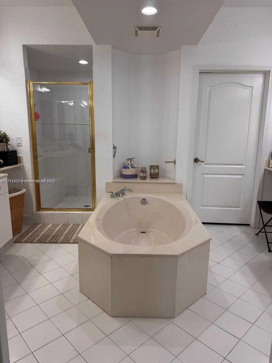 Small Image of 10720 NORTH WEST 66TH ST #503, Doral Number 48