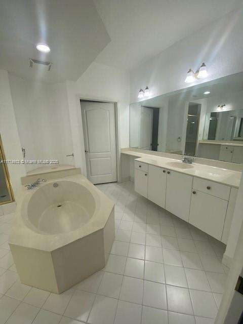 Small Image of 10720 NORTH WEST 66TH ST #503, Doral Number 8