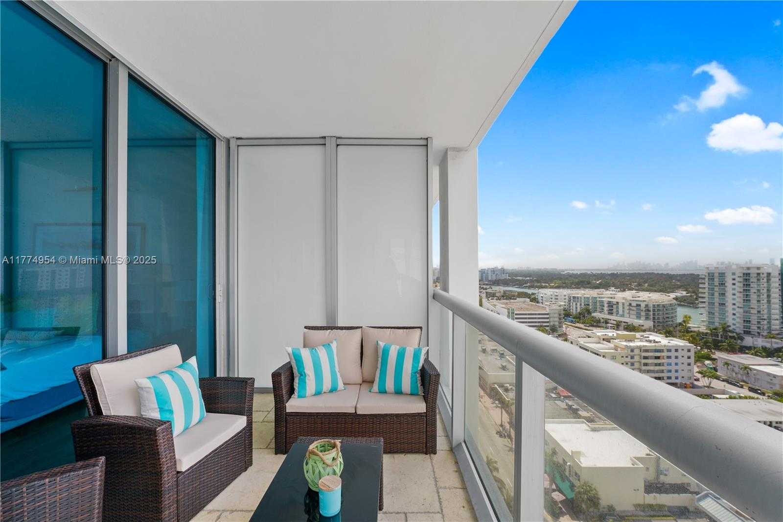 Small Image of 6799 COLLINS AVE #1506, Miami Beach Number 11