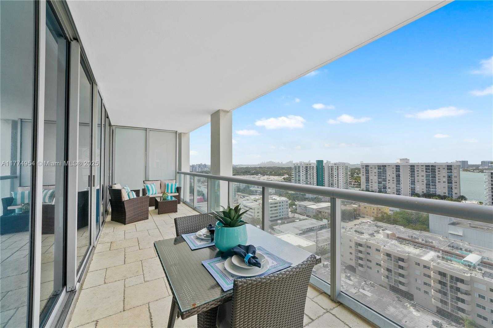 Small Image of 6799 COLLINS AVE #1506, Miami Beach Number 13