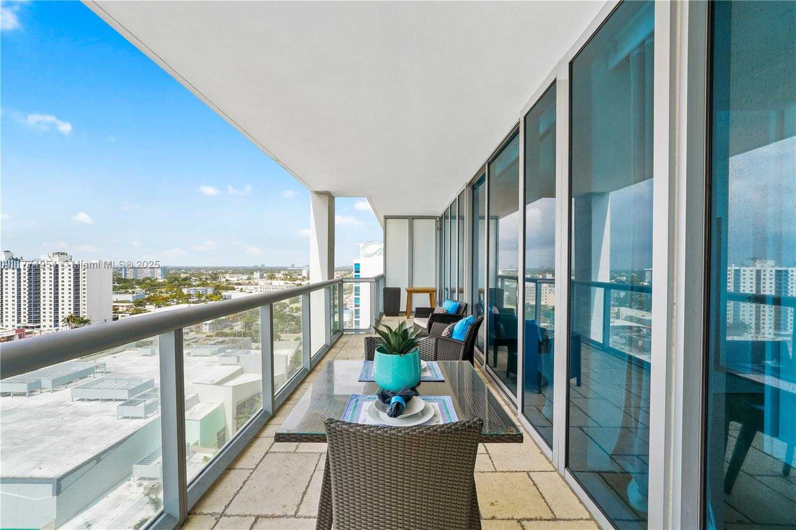 Small Image of 6799 COLLINS AVE #1506, Miami Beach Number 15