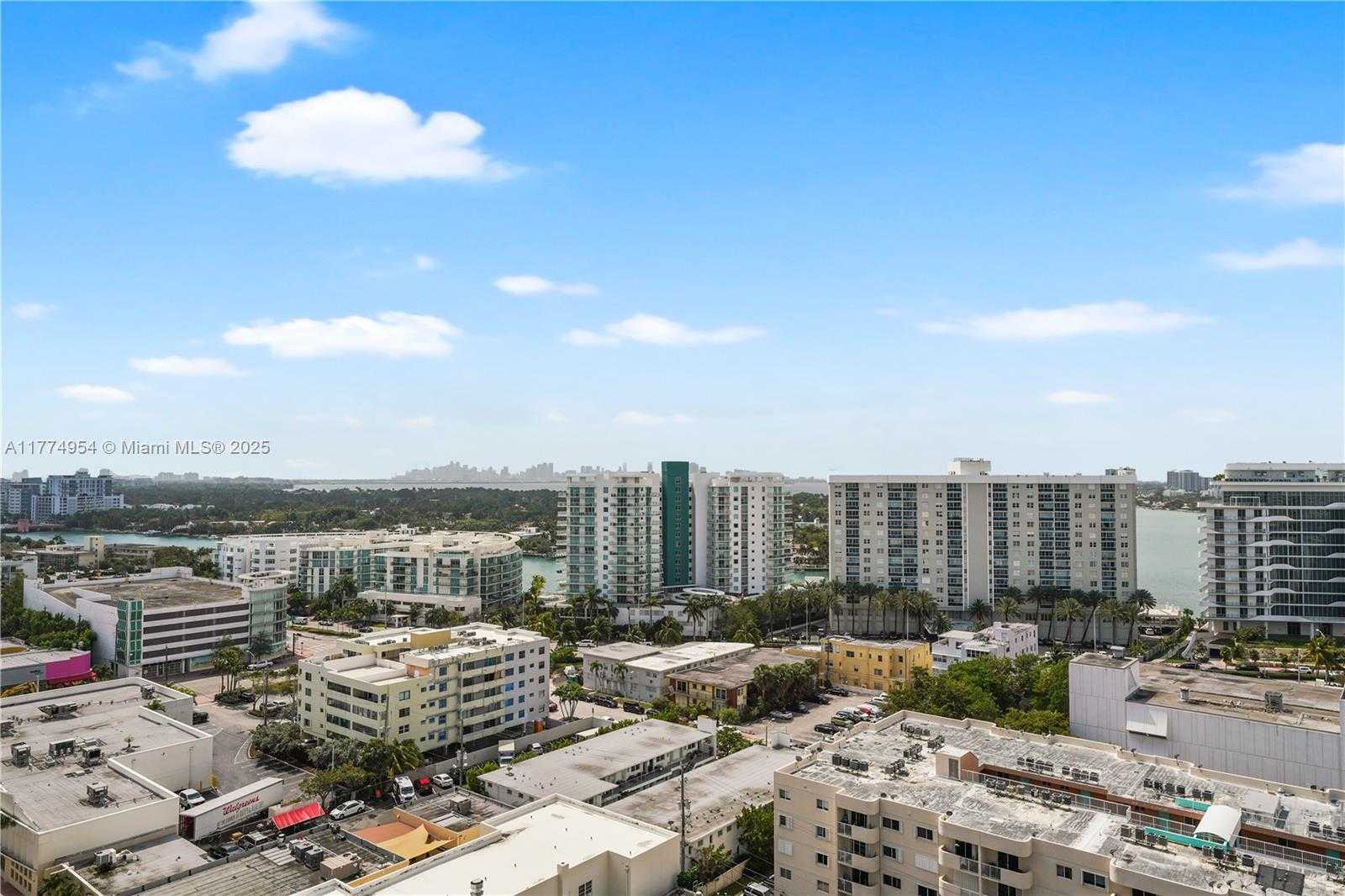 Small Image of 6799 COLLINS AVE #1506, Miami Beach Number 19