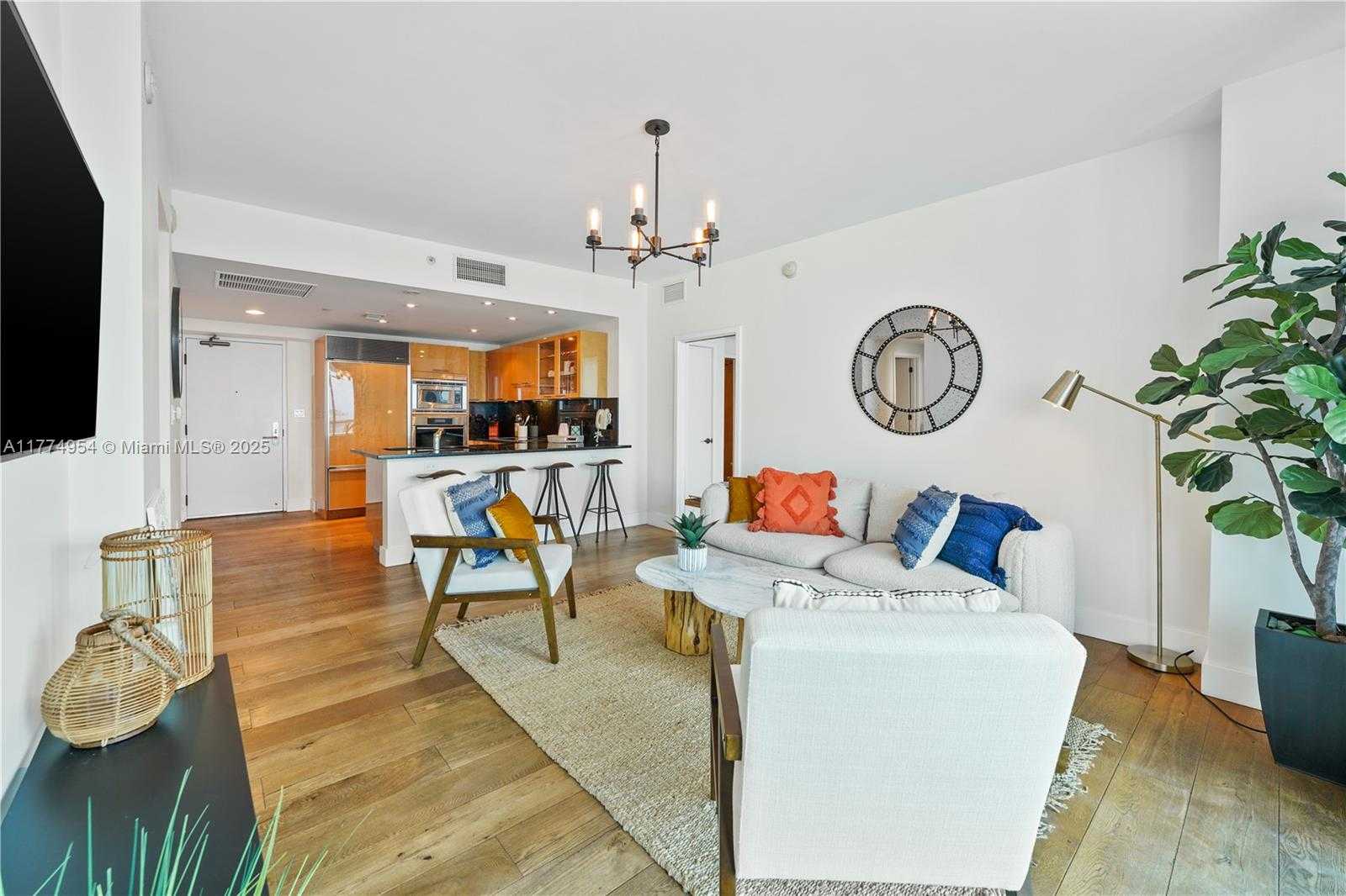 Small Image of 6799 COLLINS AVE #1506, Miami Beach Number 22