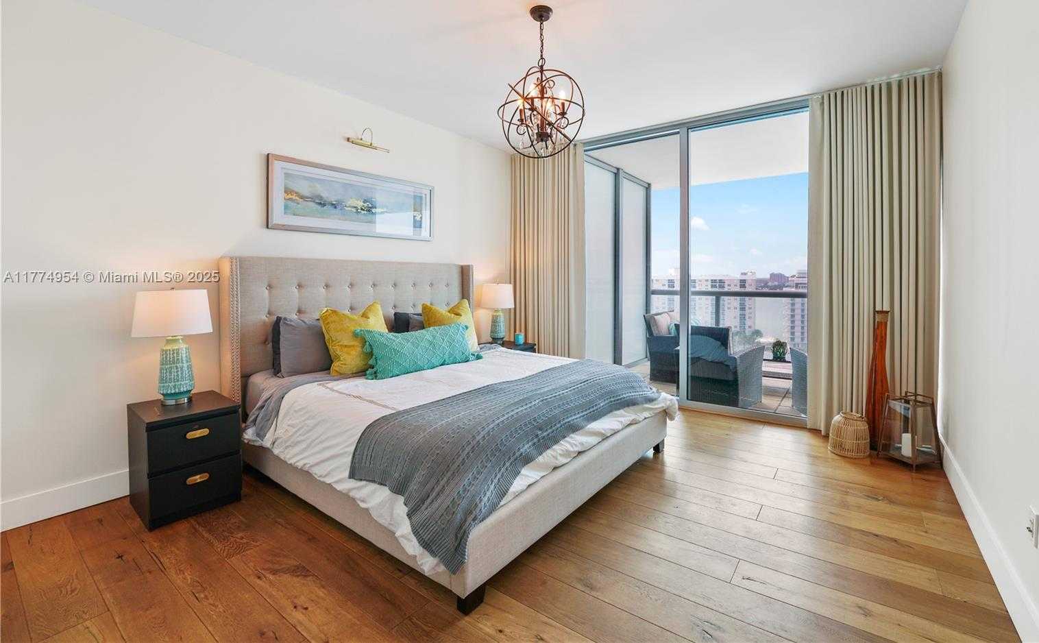 Small Image of 6799 COLLINS AVE #1506, Miami Beach Number 24