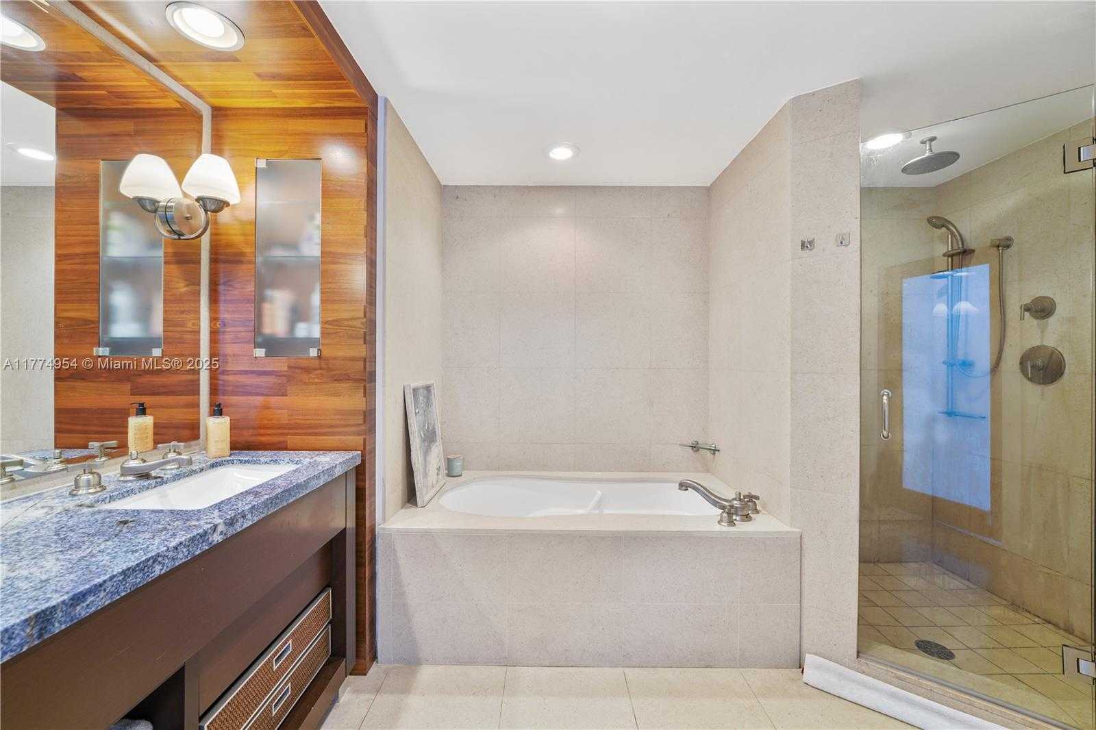 Small Image of 6799 COLLINS AVE #1506, Miami Beach Number 28