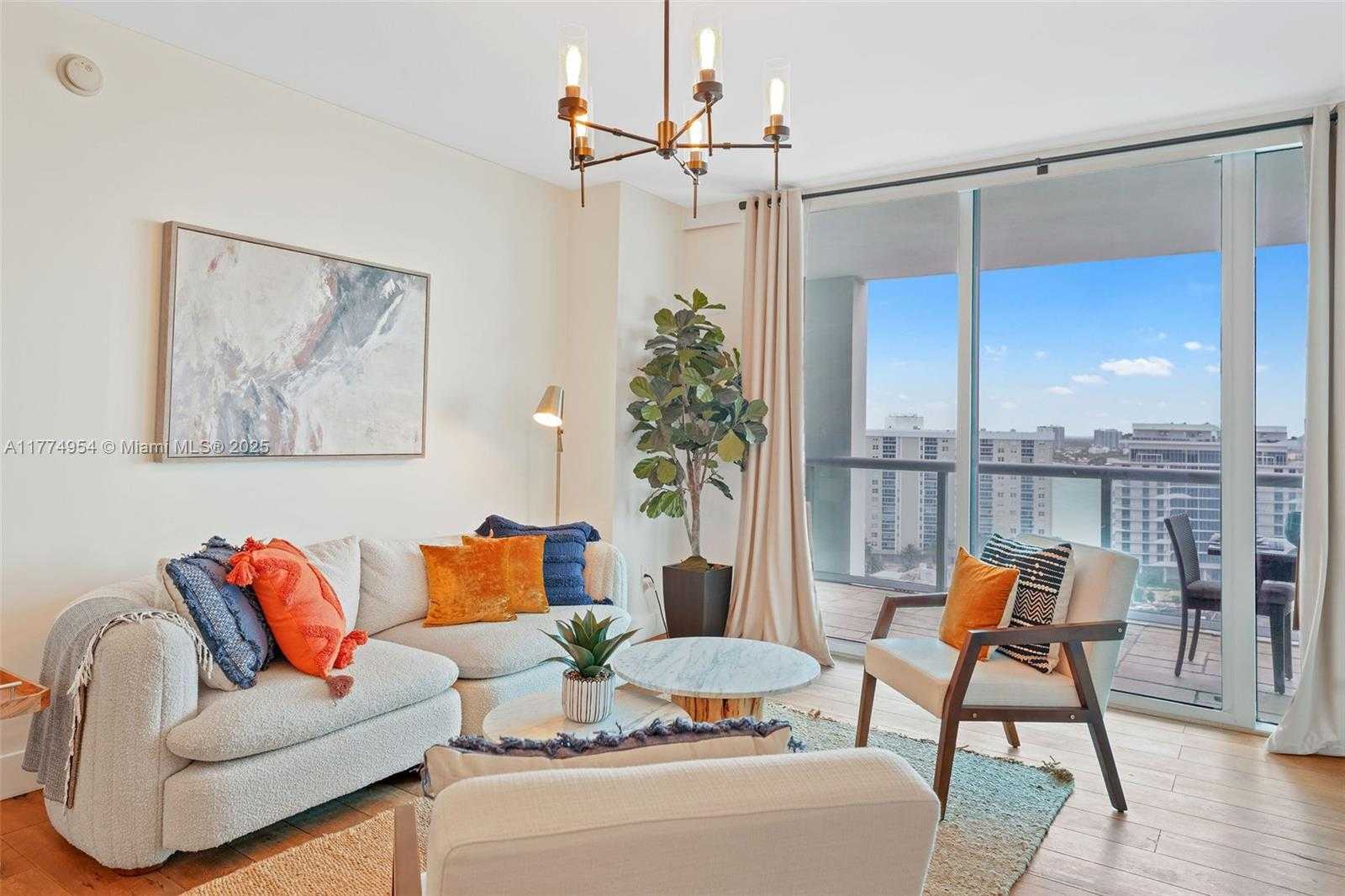 Small Image of 6799 COLLINS AVE #1506, Miami Beach Number 30