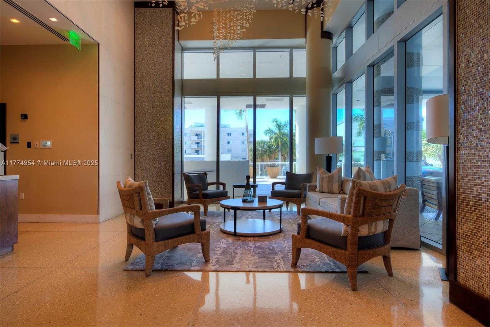 Small Image of 6799 COLLINS AVE #1506, Miami Beach Number 32