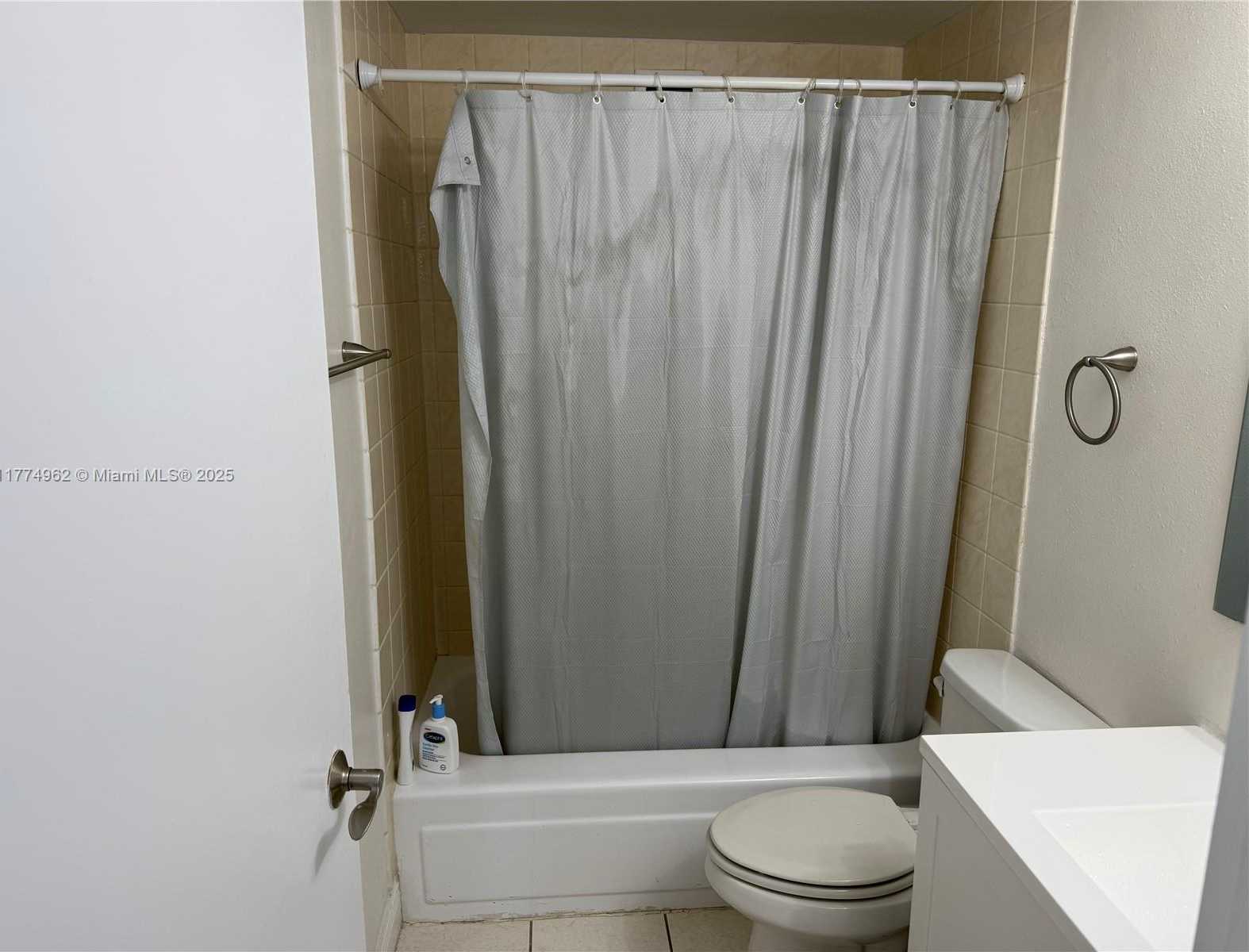 Small Image of 801 BRICKELL BAY DR #2064, Miami Number 19