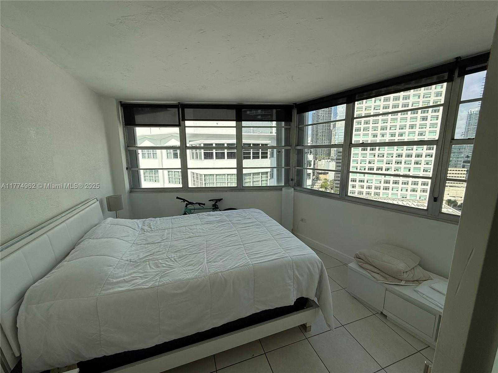 Small Image of 801 BRICKELL BAY DR #2064, Miami Number 22