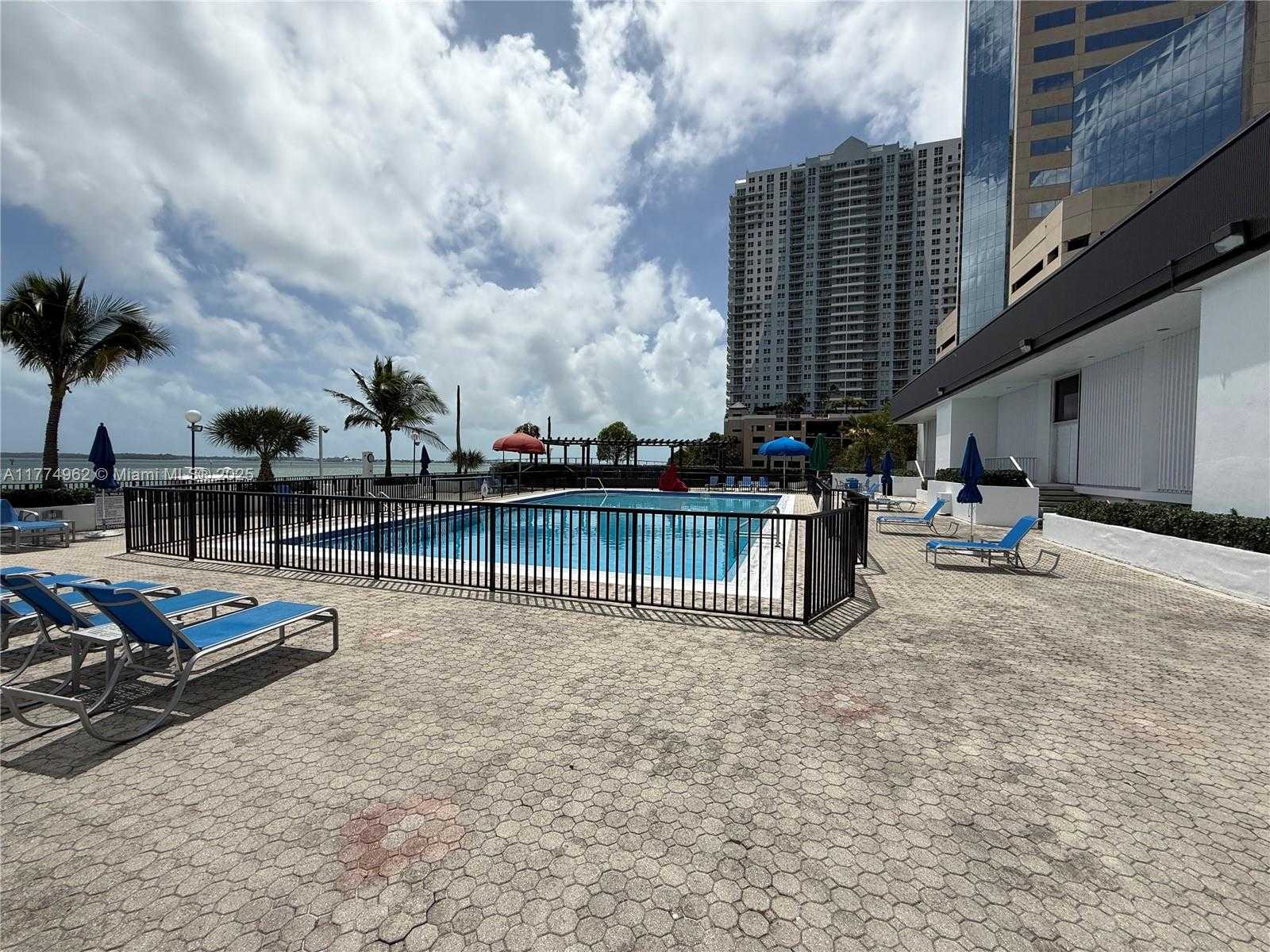 Small Image of 801 BRICKELL BAY DR #2064, Miami Number 25