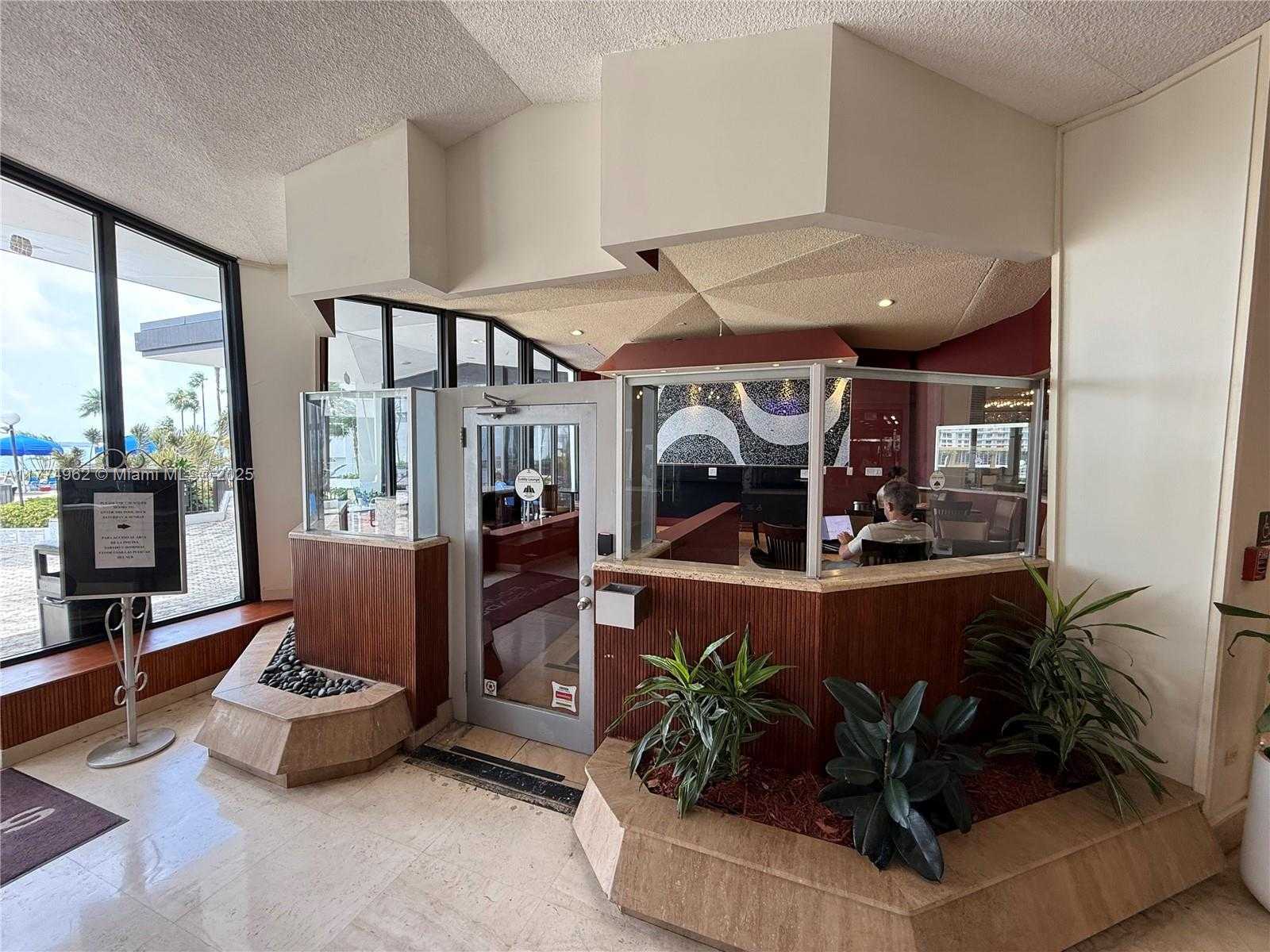 Small Image of 801 BRICKELL BAY DR #2064, Miami Number 29