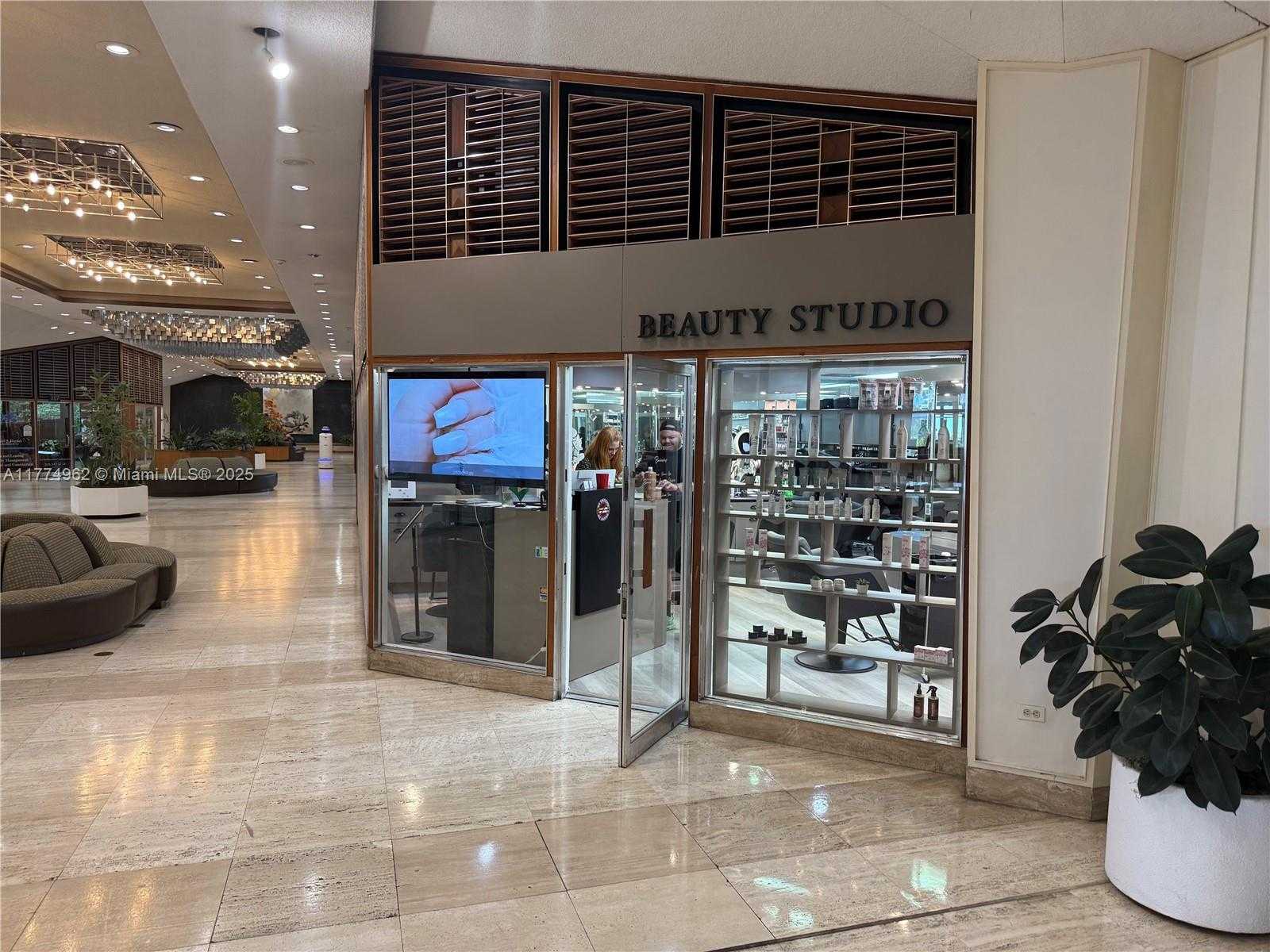 Small Image of 801 BRICKELL BAY DR #2064, Miami Number 37