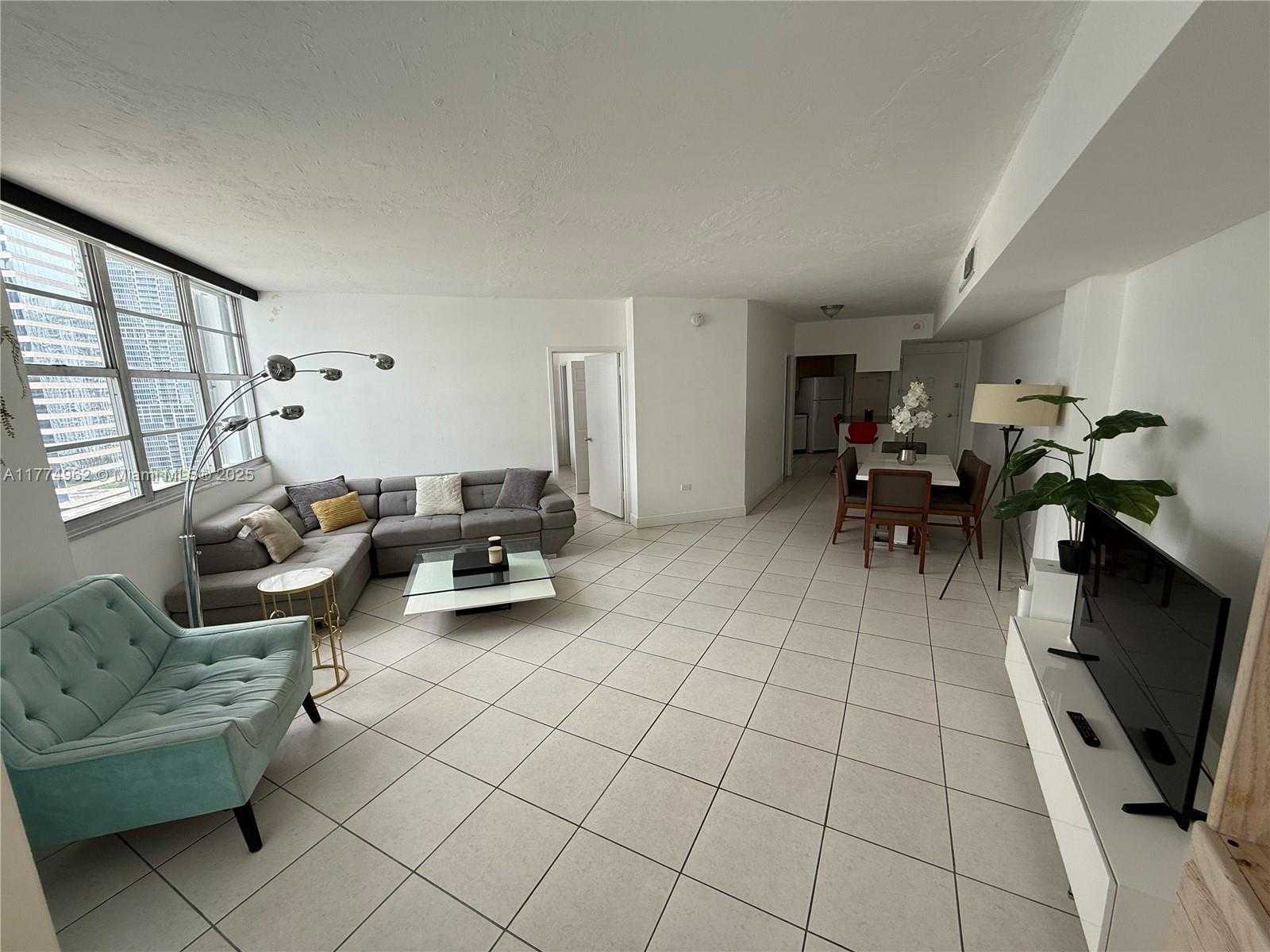 Small Image of 801 BRICKELL BAY DR #2064, Miami Number 9