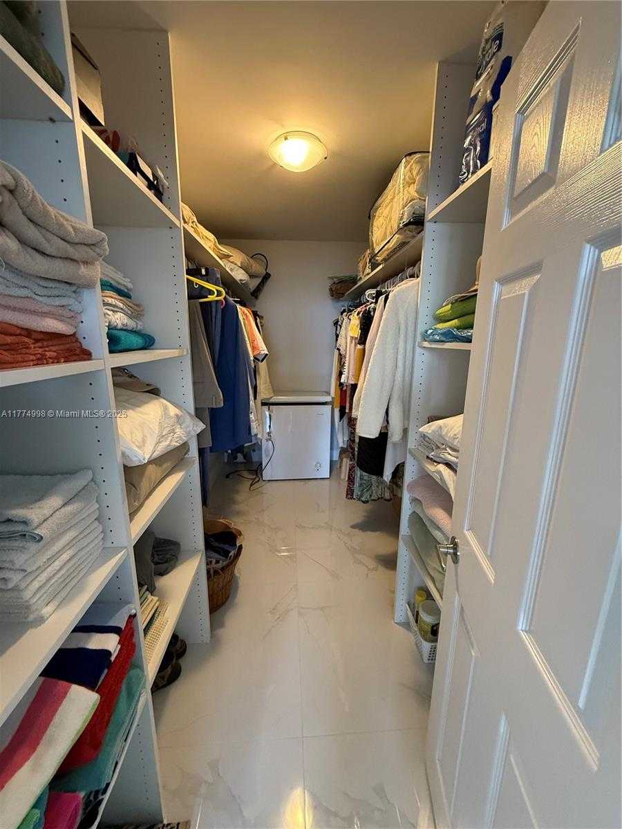 Small Image of 1501 SOUTH OCEAN DR #905, Hollywood Number 15
