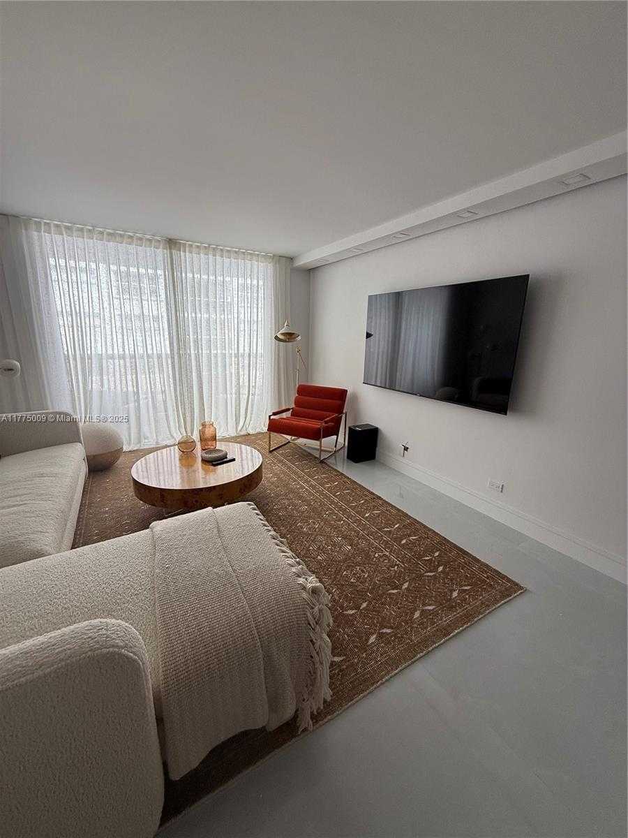 Small Image of 6039 COLLINS AVE #715, Miami Beach Number 10