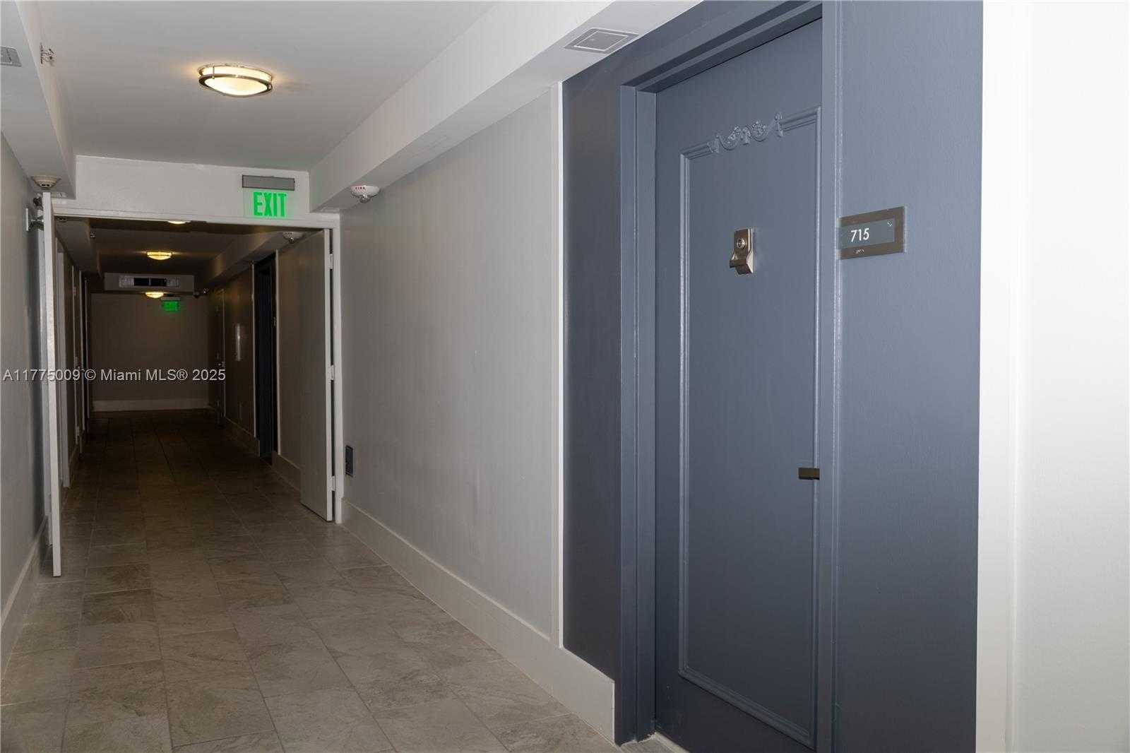 Small Image of 6039 COLLINS AVE #715, Miami Beach Number 2