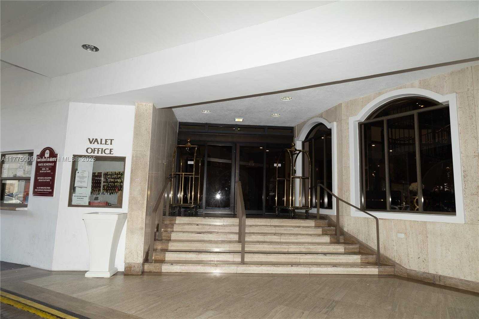 Small Image of 6039 COLLINS AVE #715, Miami Beach Number 32