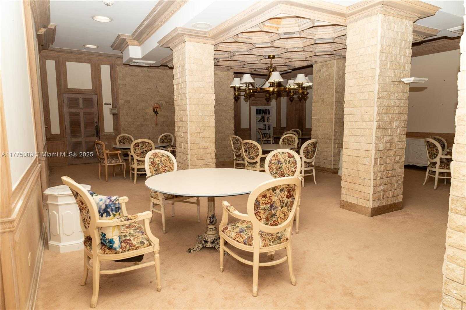 Small Image of 6039 COLLINS AVE #715, Miami Beach Number 45
