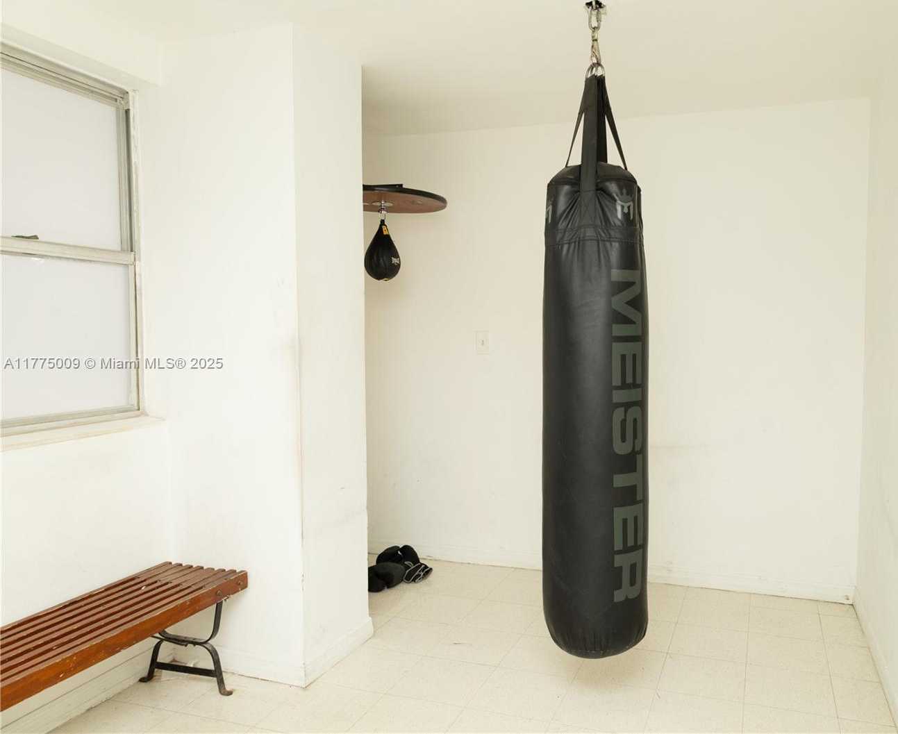 Small Image of 6039 COLLINS AVE #715, Miami Beach Number 56