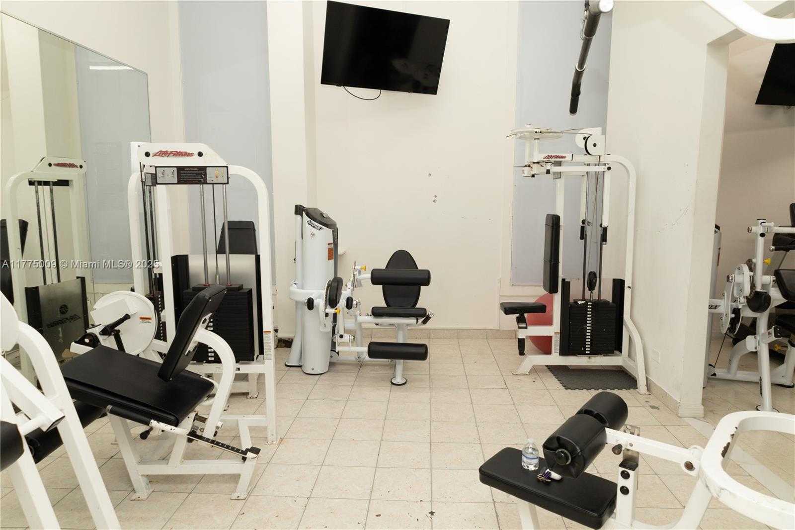 Small Image of 6039 COLLINS AVE #715, Miami Beach Number 59