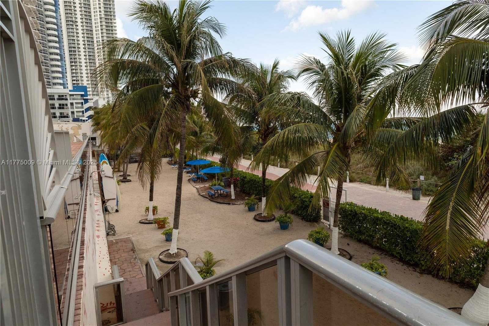 Small Image of 6039 COLLINS AVE #715, Miami Beach Number 61