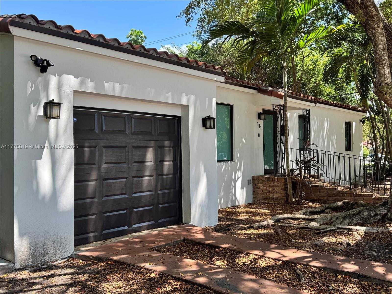 Small Image of 111 AVILA CT #111, Coral Gables Number 13
