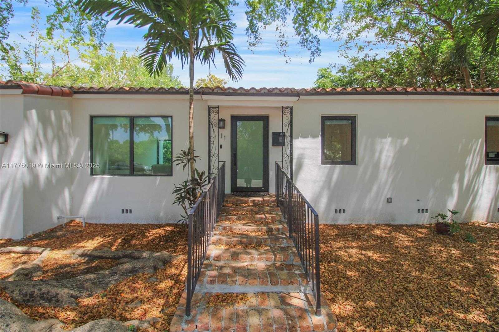 Small Image of 111 AVILA CT #111, Coral Gables Number 24
