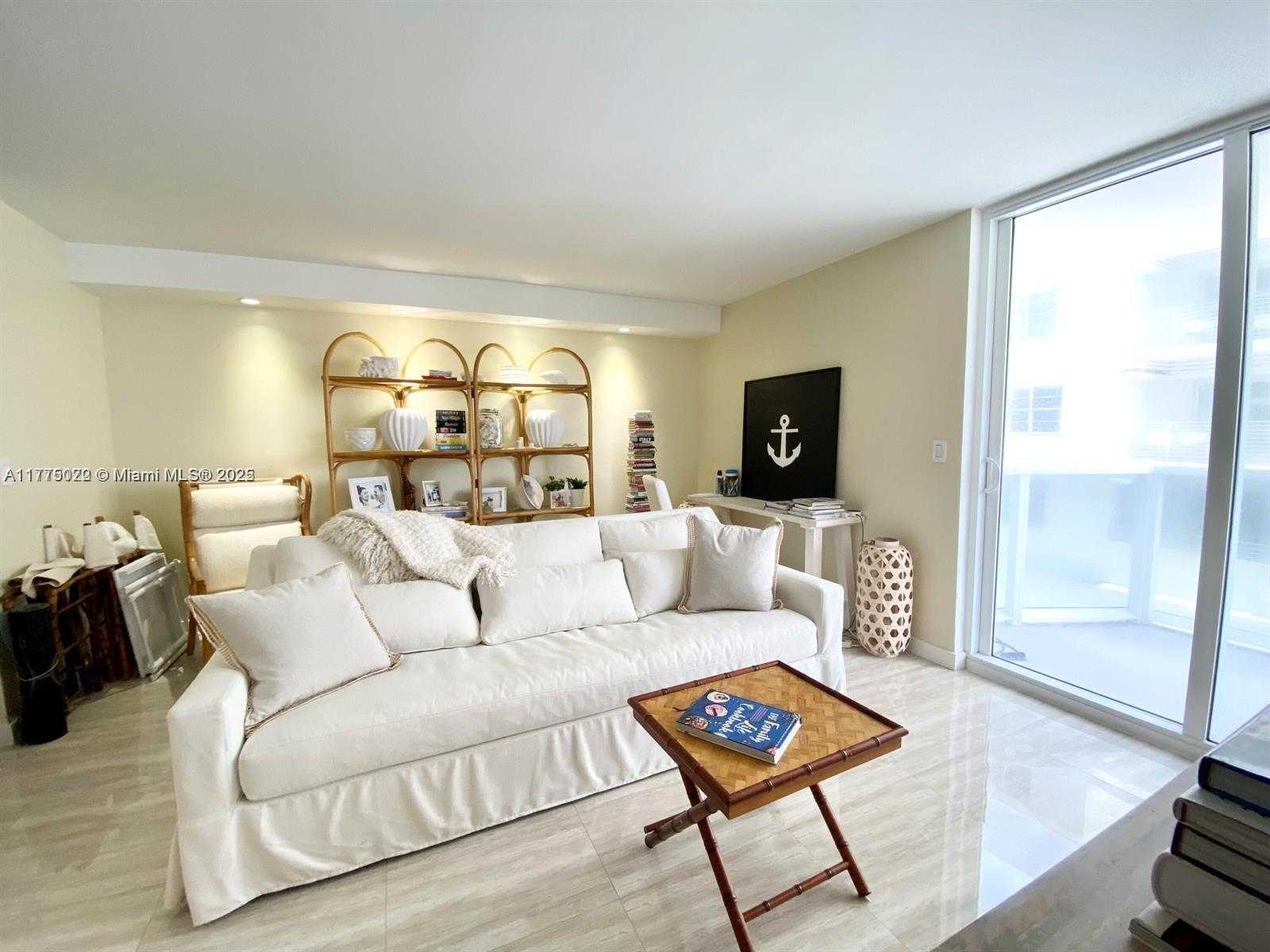 Small Image of 2401 COLLINS AVE #512, Miami Beach Number 2