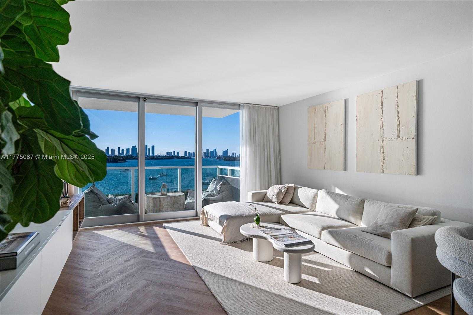 Small Image of 1000 WEST AVE #516, Miami Beach Number 8