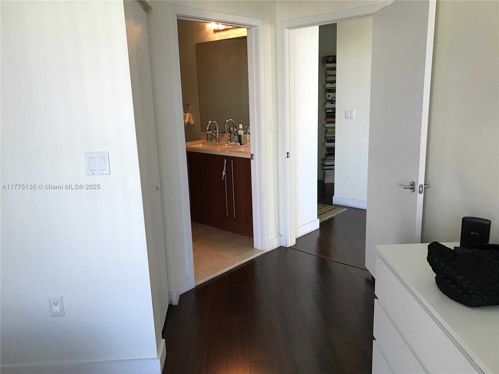 Small Image of 1111 1 AVE #1516, Miami Number 20