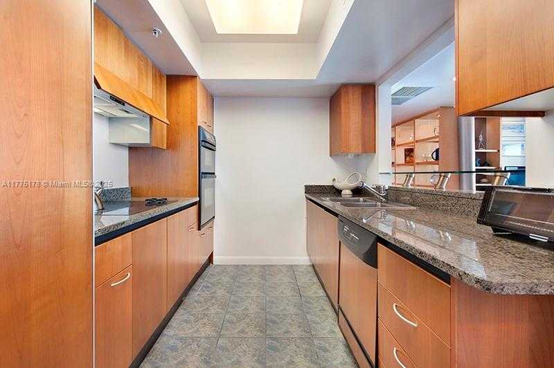 Small Image of 1500 OCEAN DR #705, Miami Beach Number 7
