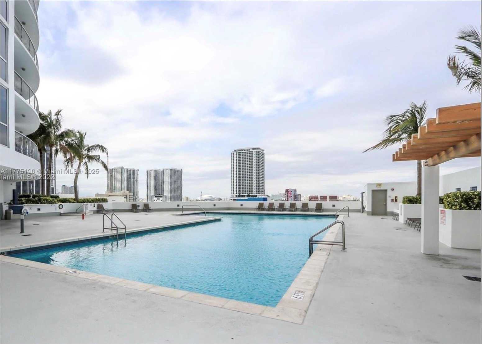 Small Image of 1750 NORTH BAYSHORE DR #3114, Miami Number 17
