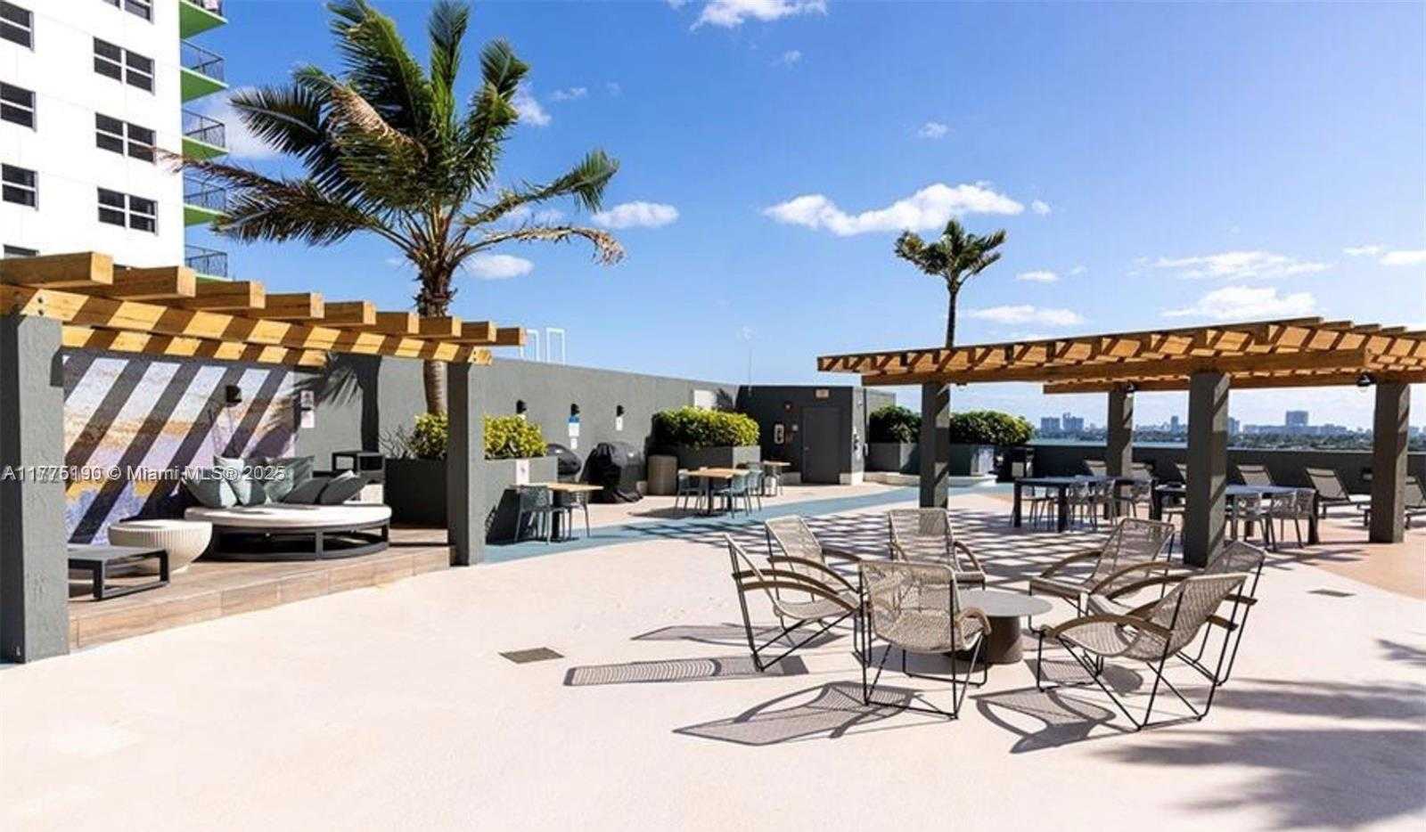 Small Image of 1750 NORTH BAYSHORE DR #3114, Miami Number 19