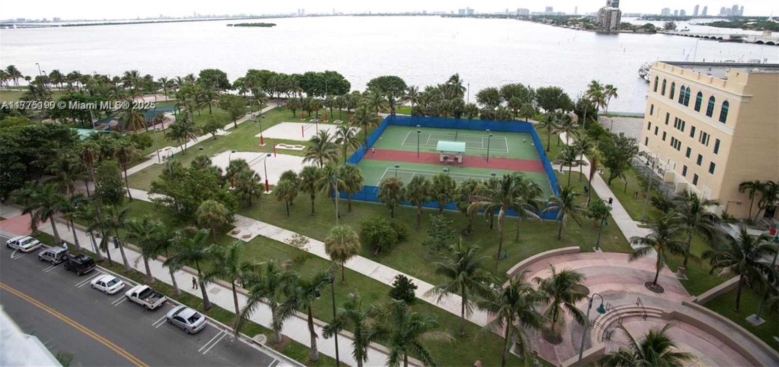 Small Image of 1750 NORTH BAYSHORE DR #3114, Miami Number 23