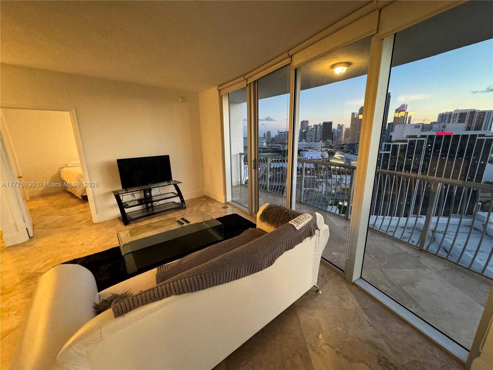 Small Image of 1750 NORTH BAYSHORE DR #3114, Miami Number 9