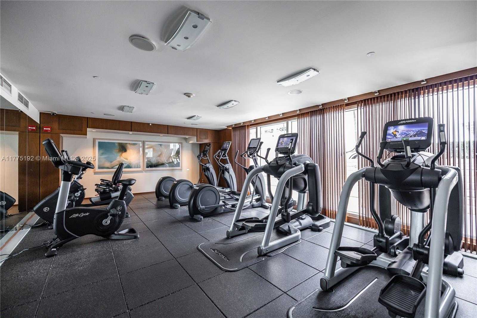 Small Image of 335 SOUTH BISCAYNE BLVD #2706, Miami Number 19