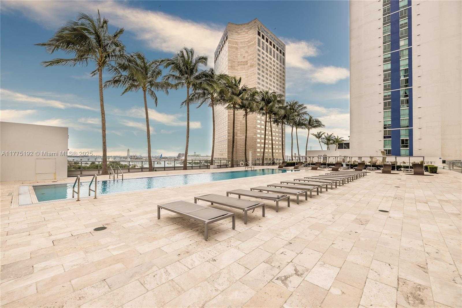 Small Image of 335 SOUTH BISCAYNE BLVD #2706, Miami Number 20