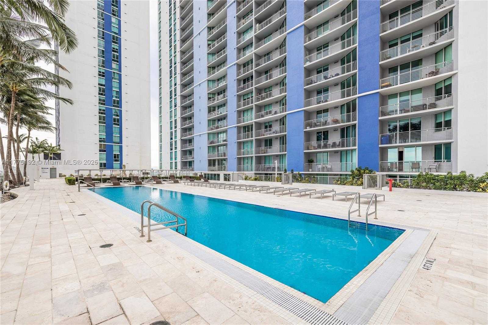 Small Image of 335 SOUTH BISCAYNE BLVD #2706, Miami Number 21
