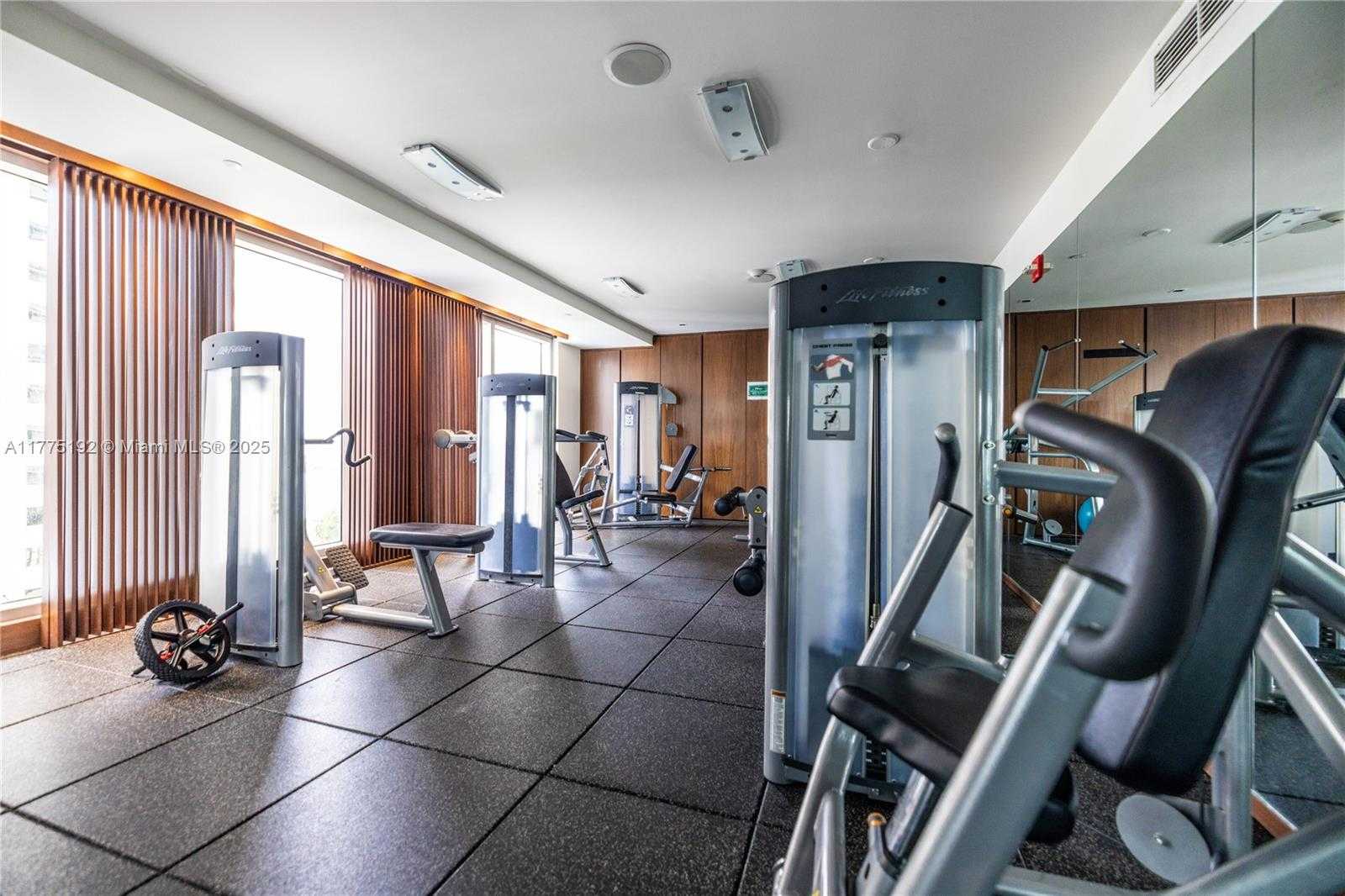 Small Image of 335 SOUTH BISCAYNE BLVD #2706, Miami Number 27