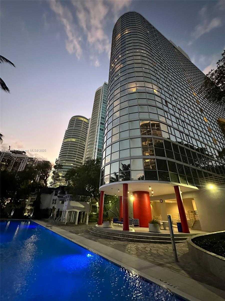 Small Image of 2025 BRICKELL AVE #605, Miami Number 26